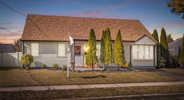 Photo of 428 Holmes Dr, Burlington, NJ 08016