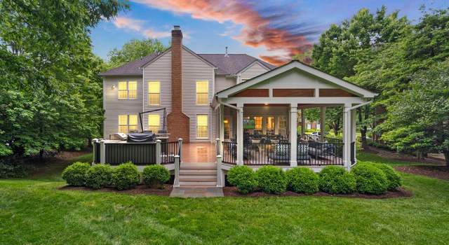 Photo of 12019 Wandabury Rd, Oakton, VA 22124