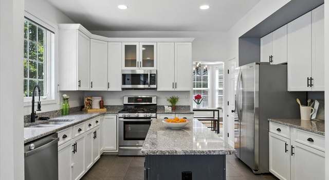 Photo of 8207 Peggys Ct, Gainesville, VA 20155