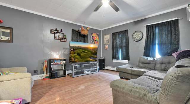 Photo of 211 W Lincoln Ave, Schuylkill Haven, PA 17972