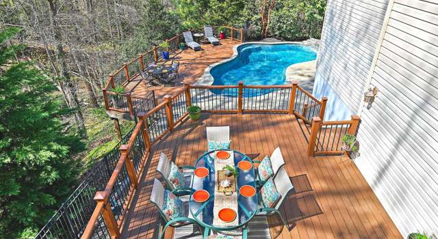 Photo of 1702 Hunts End Ct, Vienna, VA 22182