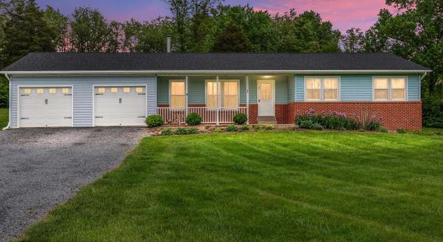 Photo of 34 Fieldstone Dr, Bunker Hill, WV 25413