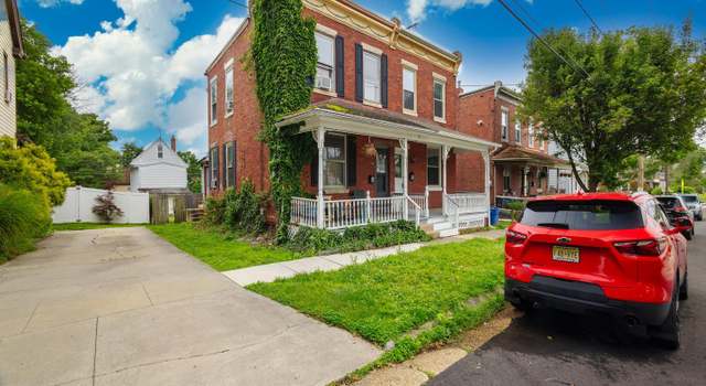 Photo of 22 Laurel St, Woodbury, NJ 08096