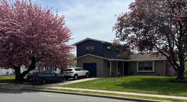 Photo of 12 Nottingham Way, Mount Holly, NJ 08060