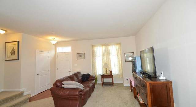 Photo of 1004 Cypress Forest Dr, Sykesville, MD 21784