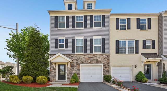 Photo of 9926 Whitemoss Dr, Manassas, VA 20109