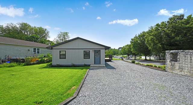 Photo of 216 N Duke St, Hummelstown, PA 17036
