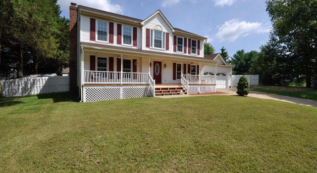 Photo of 2027 White Lake Dr, Fredericksburg, VA 22407