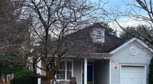 Photo of 2 April Springs Ct, Lakewood, NJ 08701