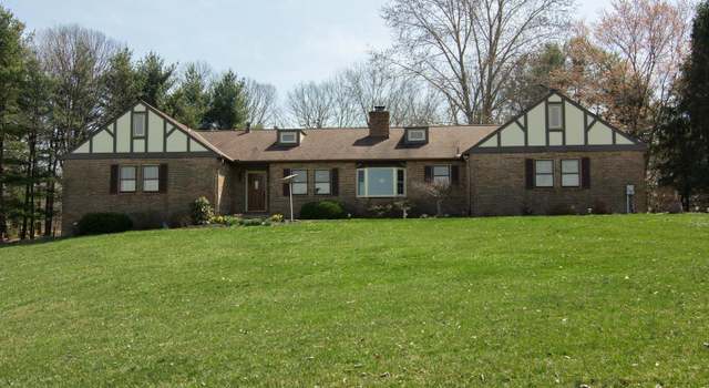 Photo of 15935 Meadow Walk Rd, Woodbine, MD 21797