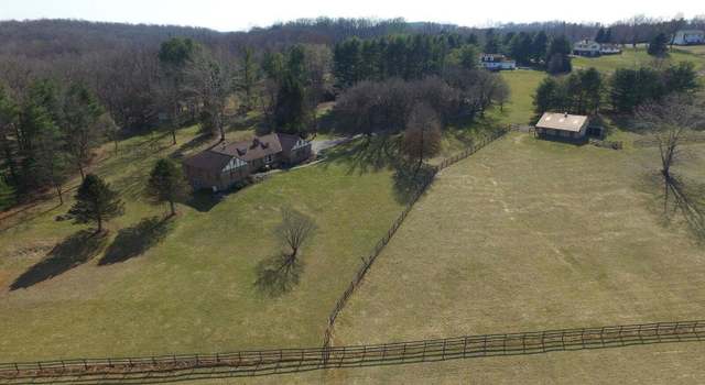 Photo of 15935 Meadow Walk Rd, Woodbine, MD 21797
