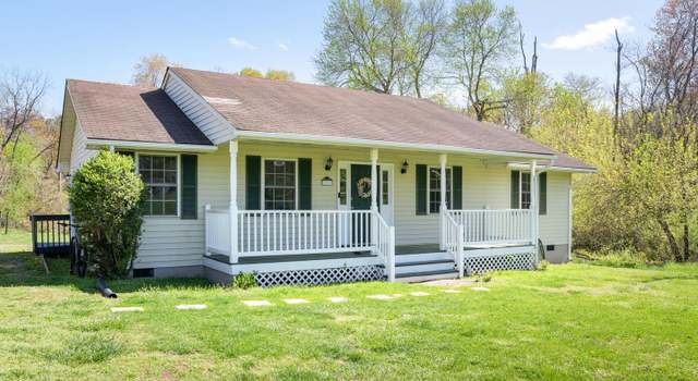 Photo of 301 Charles St, Gordonsville, VA 22942