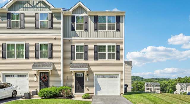 Photo of 516 River Run, Northampton, PA 18067