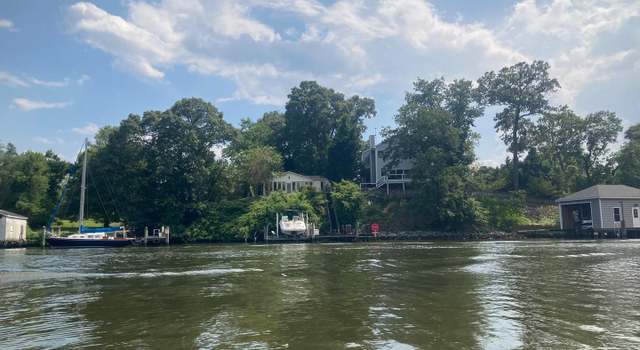 Photo of 150 Riverside Rd, Edgewater, MD 21037
