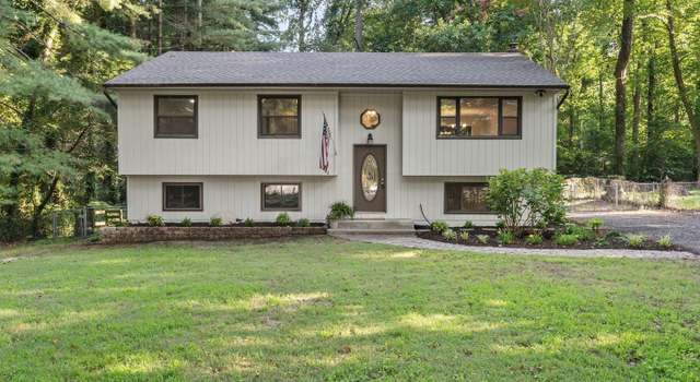 Photo of 1381 Calvert Beach Rd, Saint Leonard, MD 20685