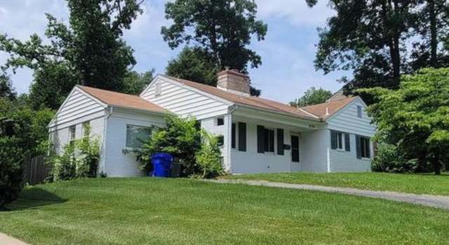 Photo of 8204 Hampden Ln, Bethesda, MD 20817