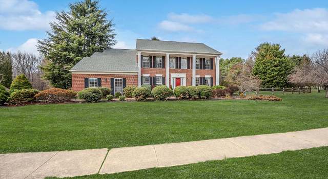 Photo of 2 W Hawthorne Ct, Newark, DE 19702