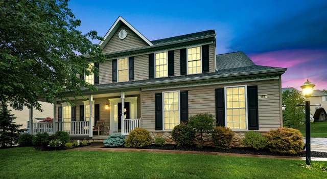 Photo of 985 Silver Maple Cir, Seven Valleys, PA 17360