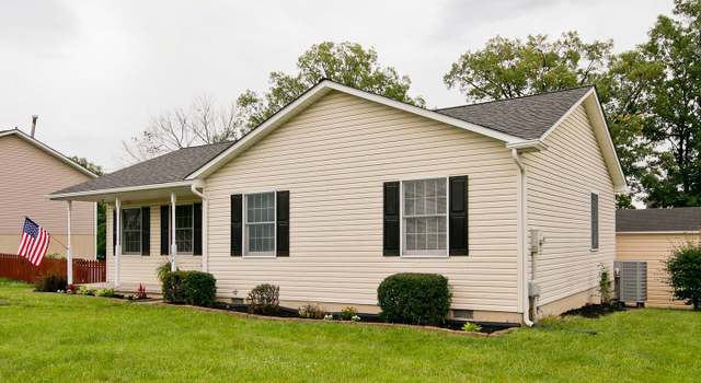 Photo of 124 Pembridge Dr, Winchester, VA 22602