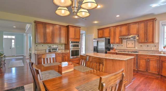 Photo of 9230 Treasure Oak Ct, Lorton, VA 22079