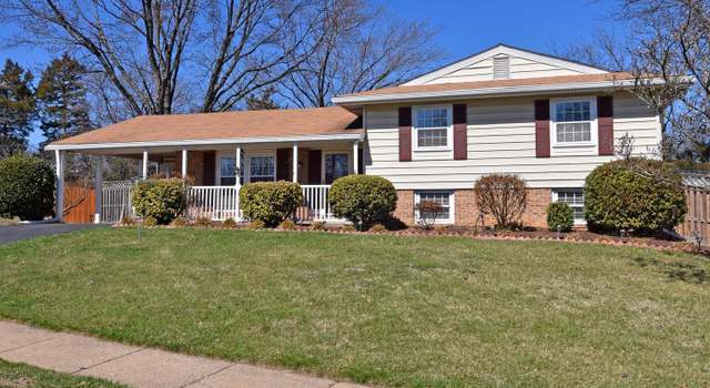 Photo of 124 Church Rd W, Sterling, VA 20164