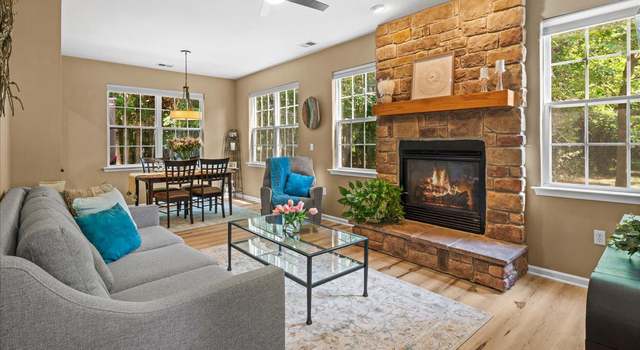Photo of 127 Newman Ct, Pennington, NJ 08534