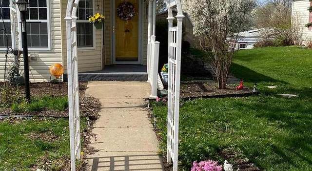 Photo of 33 Longwood Ct E, Harleysville, PA 19438