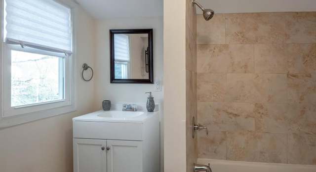 Photo of 521 Greenwood Rd, Linthicum Heights, MD 21090