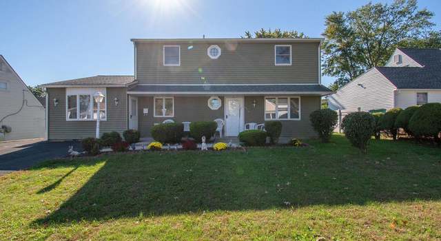 Photo of 273 Appletree Dr, Levittown, PA 19055