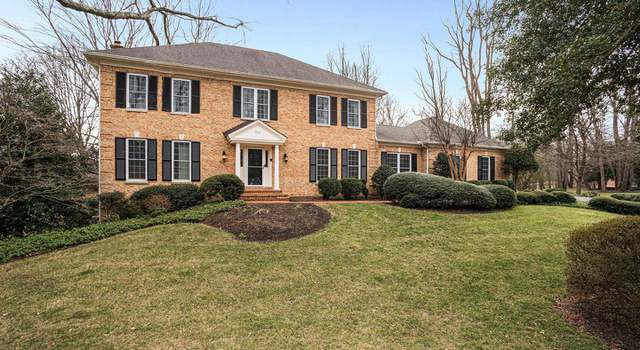 Photo of 705 Crown Meadow Dr, Great Falls, VA 22066