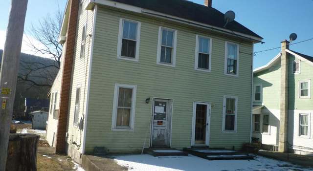Photo of 425 Center St, Wiconisco, PA 17097