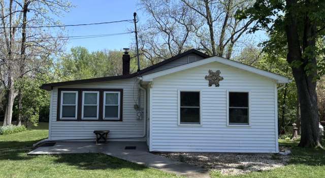 Photo of 1050 N Browns Dam Dr, New Oxford, PA 17350