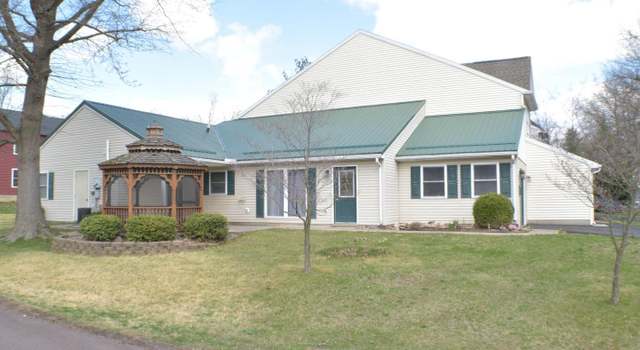 Photo of 34 Banyan St, Selinsgrove, PA 17870