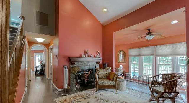 Photo of 2700 Summerview Way #303, Annapolis, MD 21401