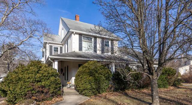 Photo of 68 Spring Mount Dr, Schwenksville, PA 19473