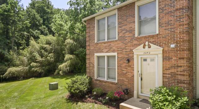 Photo of 2042 Brooks Square Pl, Falls Church, VA 22043