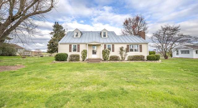 Photo of 23045 Watson Rd, Leesburg, VA 20175