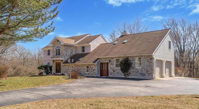 Photo of 210 Sunset View Dr, Glen Mills, PA 19342