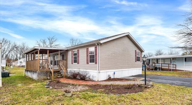 Photo of 45 Cherry Ln, Carlisle, PA 17015