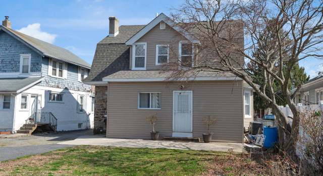 Photo of 10 W Avon Rd, Brookhaven, PA 19015