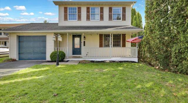 Photo of 112 Townhouse Ln, Lancaster, PA 17603