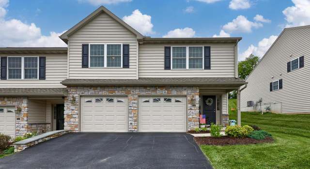 Photo of 17 S Southwoods Dr, Elizabethtown, PA 17022