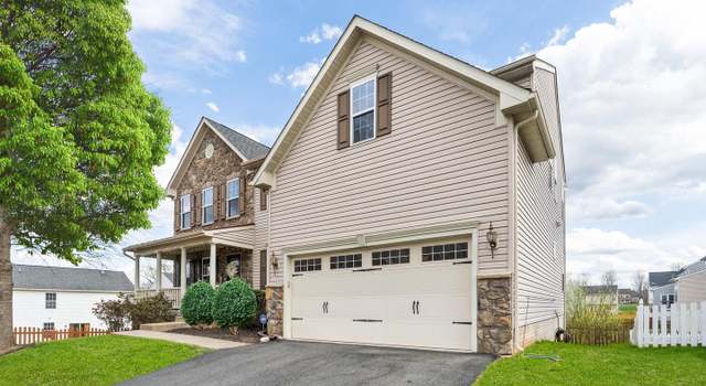 Photo of 9 Eisentown Dr, Lovettsville, VA 20180