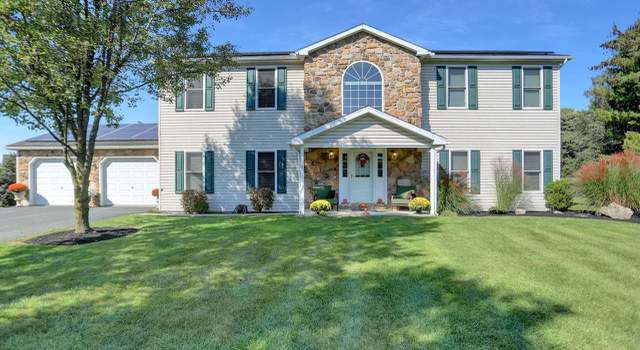 Photo of 409 Timber Cir, New Bloomfield, PA 17068