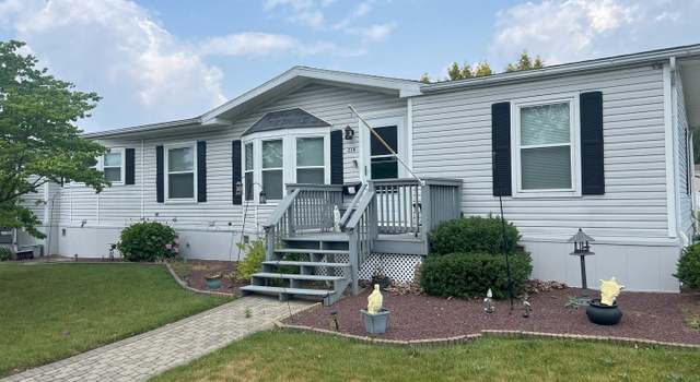 Photo of 214 Goldenrod Xing, Bath, PA 18014