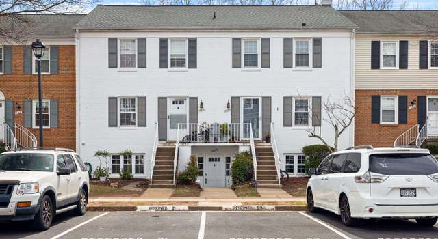 Photo of 14523 Golden Oak Rd, Centreville, VA 20121