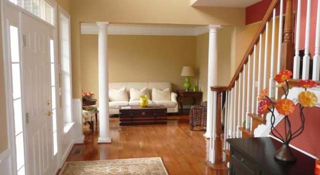 Photo of 19017 Kipheart Dr, Leesburg, VA 20176