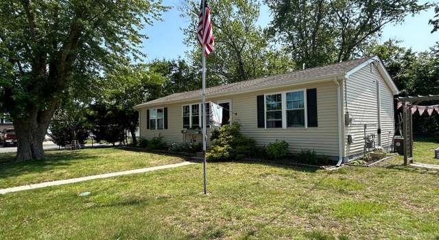 Photo of 2 Arbor Rd, Villas, NJ 08251