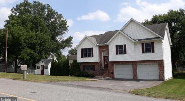 Photo of 108 Hill Dr, Carlisle, PA 17013