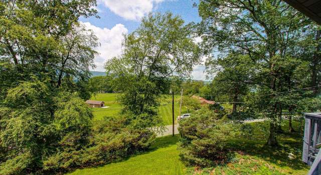 Photo of 3458 Smith Hill Rd, Slatington, PA 18080